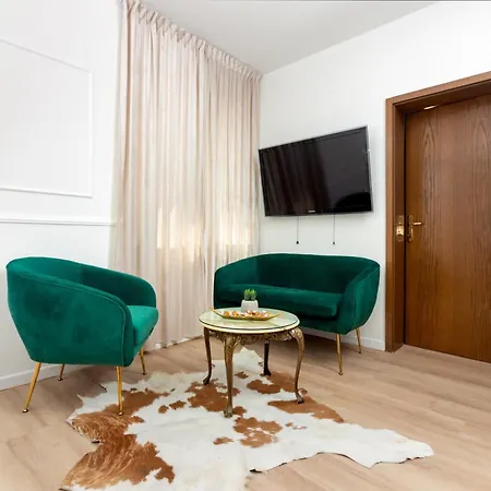 Golden Apartman *