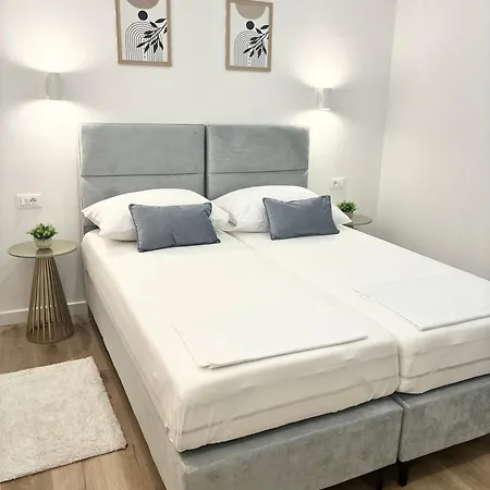 Golden Apartament